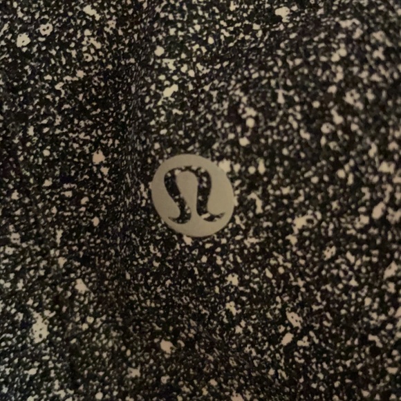 lululemon leggings size 4 - Picture 2 of 3